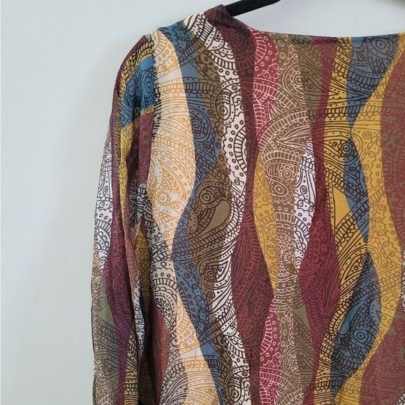 SALE🌷Belle France Print silk Blouse size Large - Picture 11 of 16